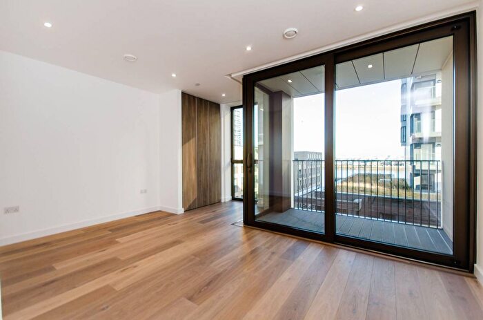 1 Bedroom Studio To Rent In Reminder Lane, Greenwich, London, SE10