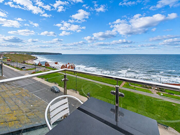 3 Bedroom Flat For Sale In Crescent Terrace, Whitby, YO21