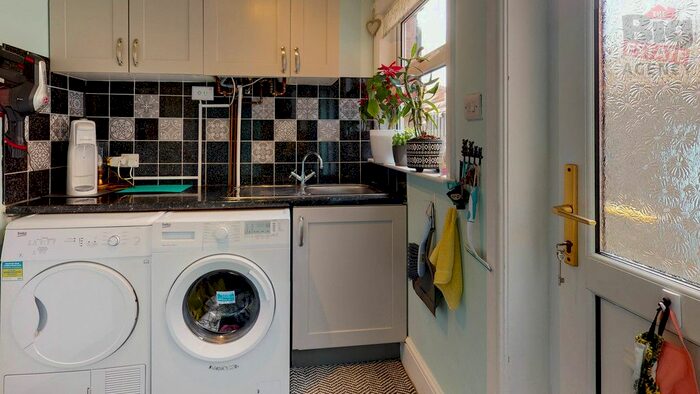 3 Bedroom Terraced House For Sale In Mold Road, Connah's Quay, Deeside, CH5