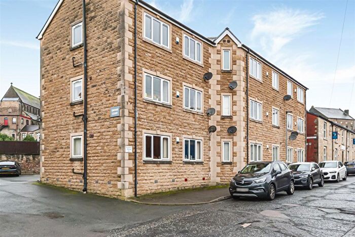 1 Bedroom Flat For Sale In Damer Court, Ramsbottom, Bury, BL0