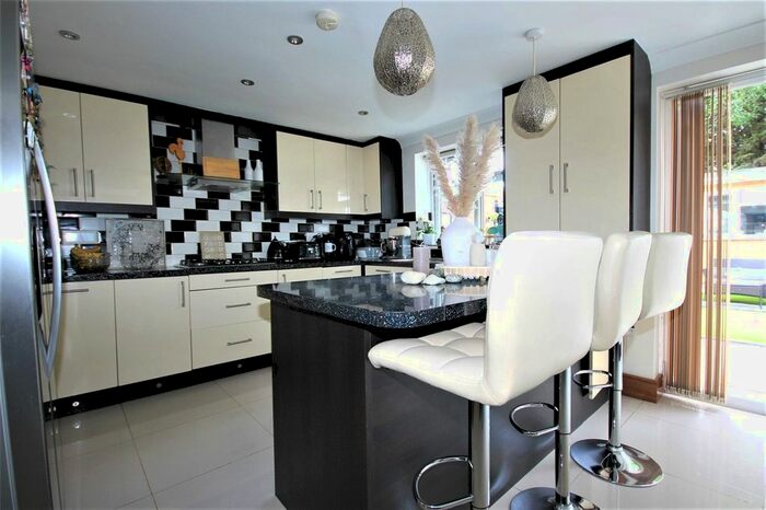 4 Bedroom End Of Terrace House To Rent In Grove Crescent, Feltham, TW13