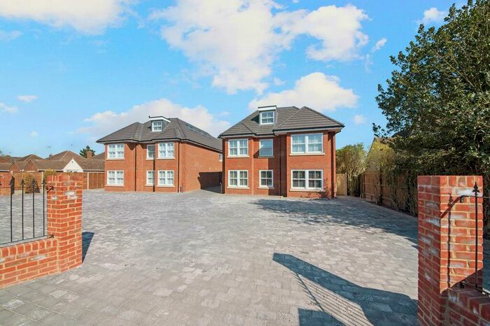 2 Bedroom Apartment To Rent In The Coach House, Hoddesdon, EN11