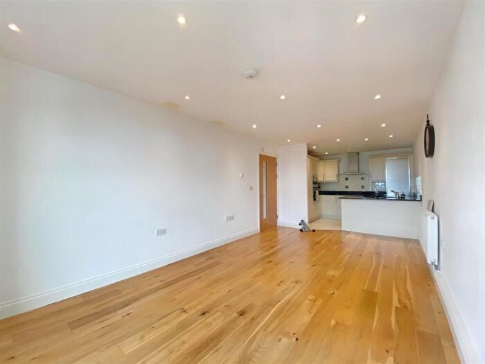 2 Bedroom Apartment For Sale In Upper Frog Street, Tenby, SA70