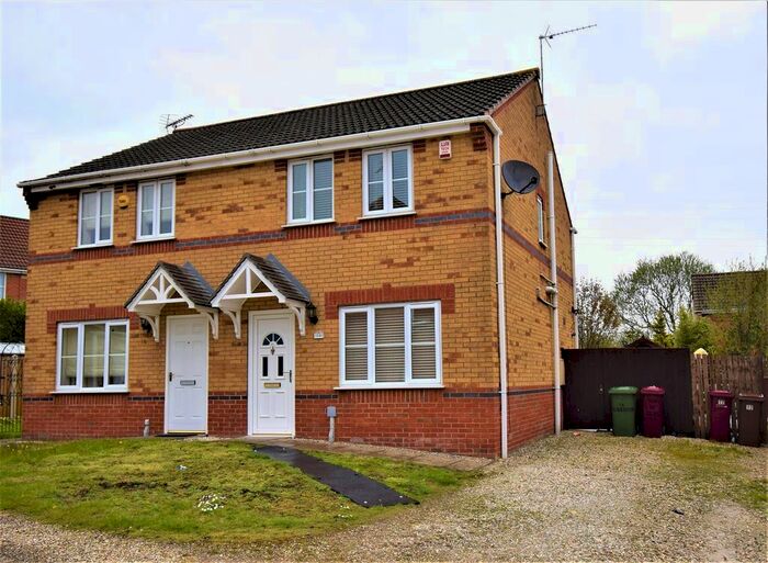 3 Bedroom Semi Detached House To Rent In Gloucester Court, Scunthorpe, DN15