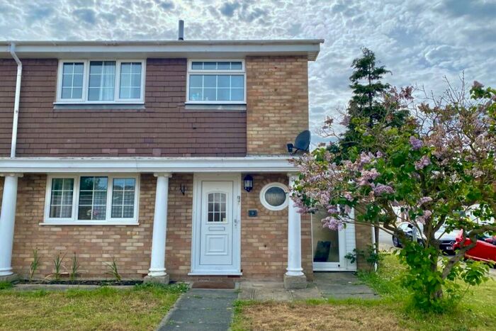 3 Bedroom Terraced House To Rent In Keith Walk, Eastbourne, BN23