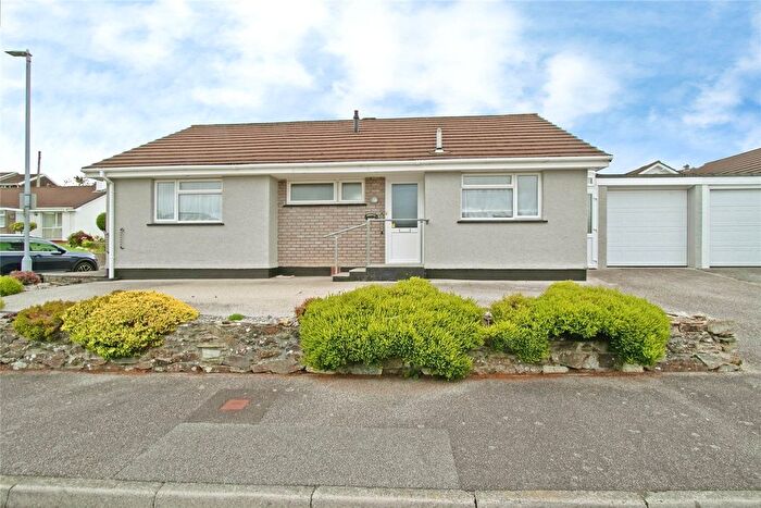 3 Bedroom Bungalow For Sale In Springfield Way, Threemilestone, Truro, Cornwall, TR3