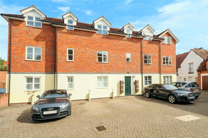 2 Bedroom Apartment To Rent In Wiggington House, High Street, Eton, Windsor, SL4
