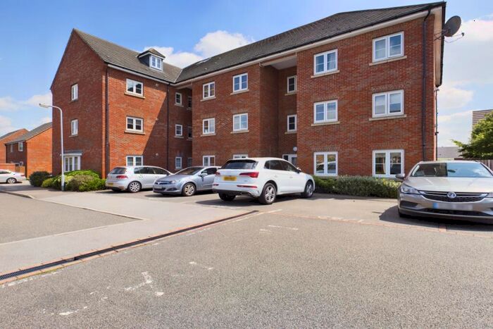 2 Bedroom Flat To Rent In Milburn Drive, St Crispins, Northampton, NN5
