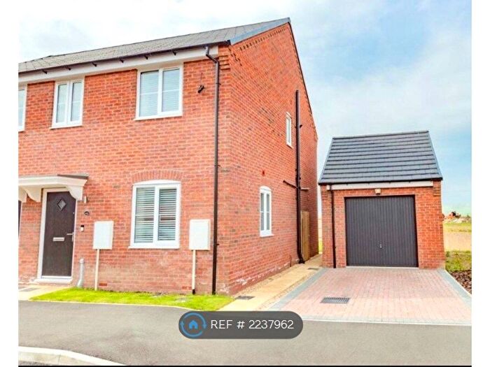 3 Bedroom Semi-Detached House To Rent In Meres Way, Boston, PE20