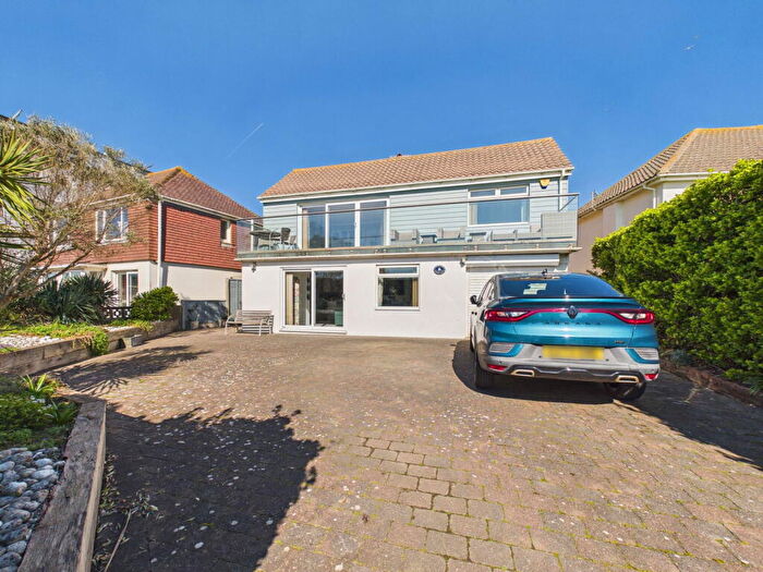 4 Bedroom Detached House For Sale In Kings Walk, Shoreham By Sea, BN43