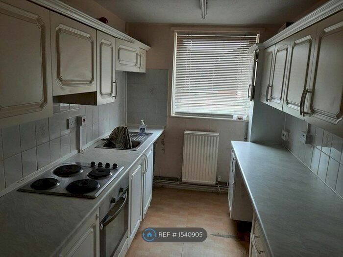 2 Bedroom Flat To Rent In Abbey Street, Nuneaton, CV11