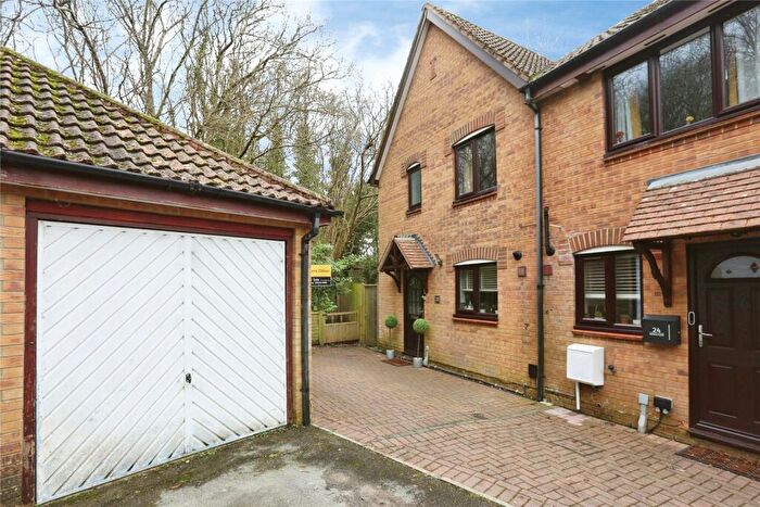 3 Bedroom Semi Detached House For Sale In Mosaic Close, Southampton, Hampshire, SO19