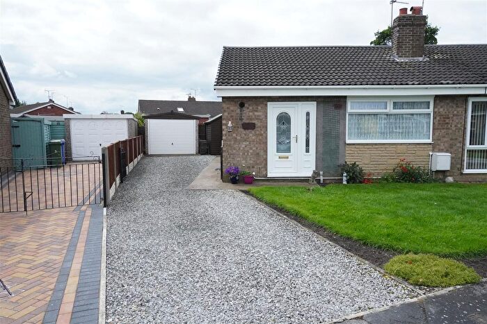 2 Bedroom Semi-Detached Bungalow For Sale In Orchard Way, Gilberdyke, Brough, HU15