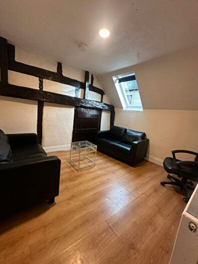 2 Bedroom Flat To Rent In Flat, Park Street, Luton, LU1