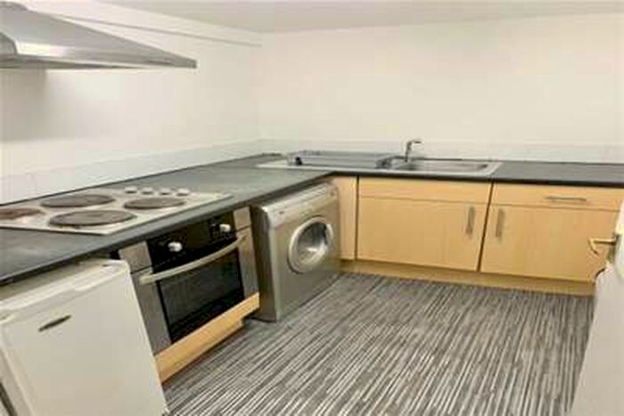 1 Bedroom Flat To Rent In Wellington Place, Halifax, HX1