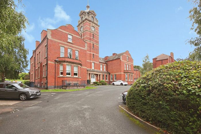 1 Bedroom Flat For Sale In Clock Tower View, Stourbridge, DY8