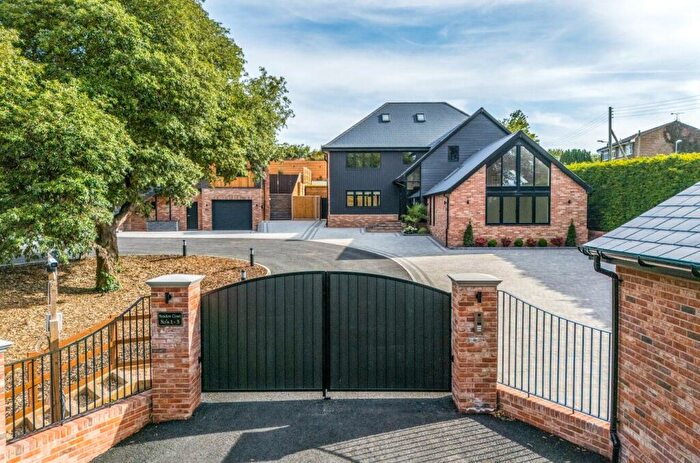 4 Bedroom Detached House For Sale In School Lane, Higham, Kent, ME3