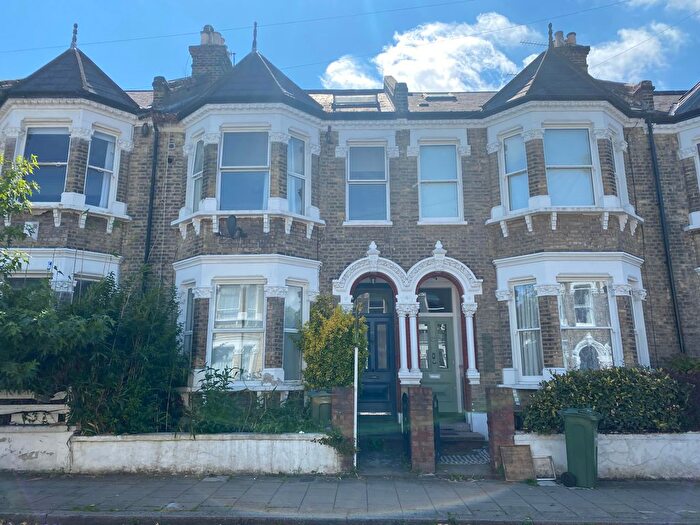 2 Bedroom Flat To Rent In Arodene Road, Brixton, London, SW2