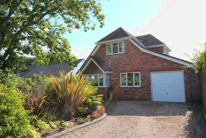 3 Bedroom Detached House To Rent In Sylvan Close, Hordle, Lymington, Hampshire., SO41