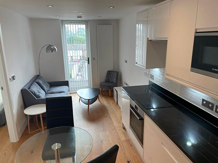 1 Bedroom Apartment To Rent In Central Cross Apartments, South End, Croydon, CR0