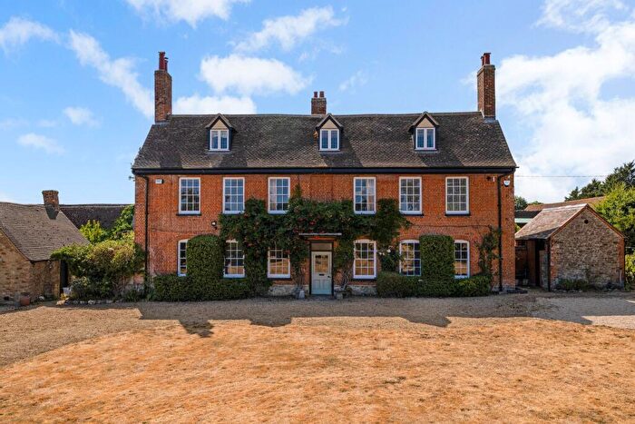 6 Bedroom Detached House To Rent In Bradley Farmhouse, Cumnor, Oxford, OX2
