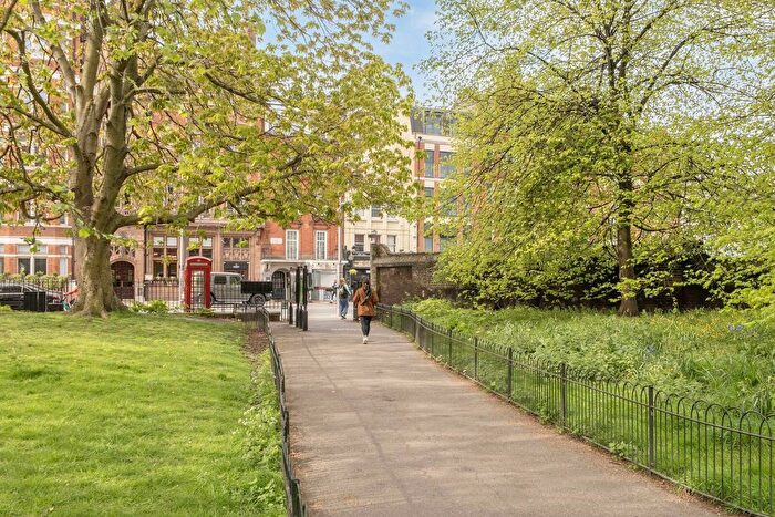 2 Bedroom Flat To Rent In Kensington High Street, High Street Kensington, London, W8