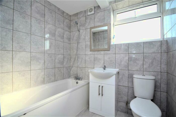 2 Bedroom Maisonette To Rent In Broadwater Street West, Worthing, West Sussex, BN14