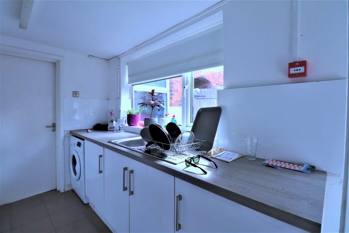 5 Bedroom Terraced House To Rent In Mostyn Road, Birmingham, B16