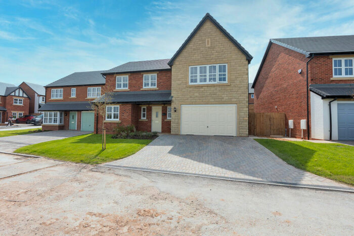 5 Bedroom Detached House For Sale In Quakers Walk, Kirkham, PR4