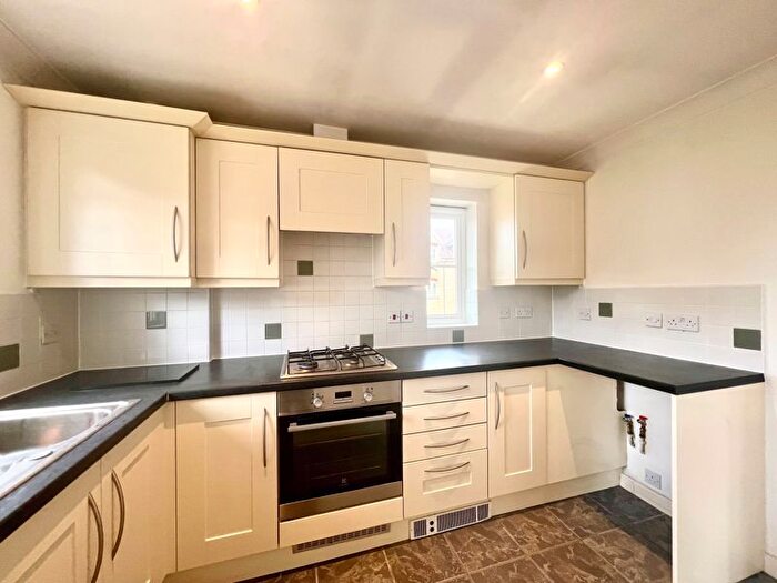 2 Bedroom Flat For Sale In Charlotte Court, Calne, SN11