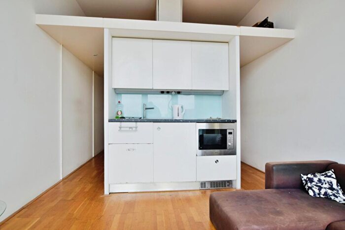 Apartment To Rent In Abito, Greengate, Salford, M3
