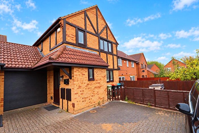 3 Bedroom Semi Detached House For Sale In Greystonley, Emerson Valley, Milton Keynes, Bucks, MK4