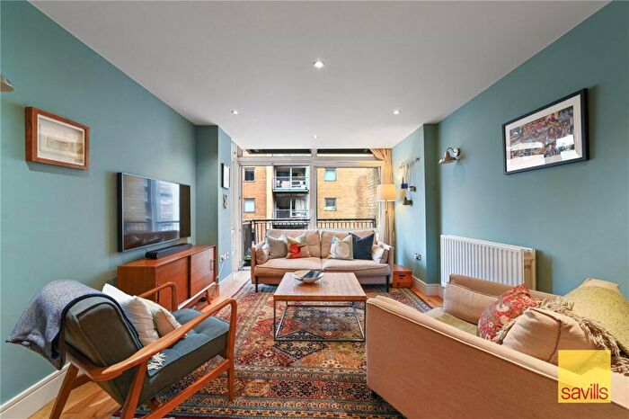 2 Bedroom Apartment For Sale In Moore House, Cassilis Road, Isle Of Dogs, London, E14