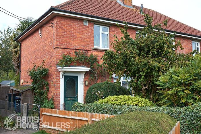 4 Bedroom Semi-Detached House For Sale In Bradley Road, Warminster, Wiltshire, BA12