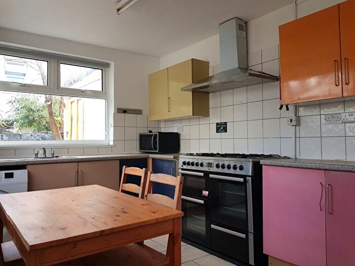 5 Bedroom Terraced House To Rent In Strathnairn Street, Cardiff, CF24