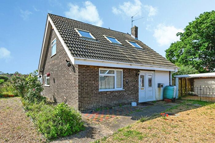 2 Bedroom Chalet For Sale In The Grove, Grimston, King's Lynn, PE32