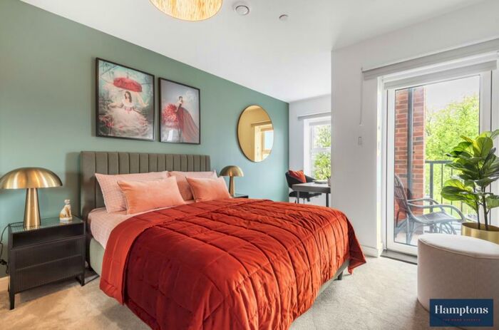 2 Bedroom Apartment To Rent In Kooky Bishops Stortford, CM23