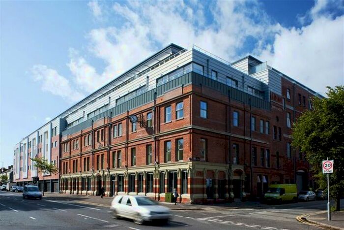 1 Bedroom Flat To Rent In Ormeau Road, Belfast, BT7