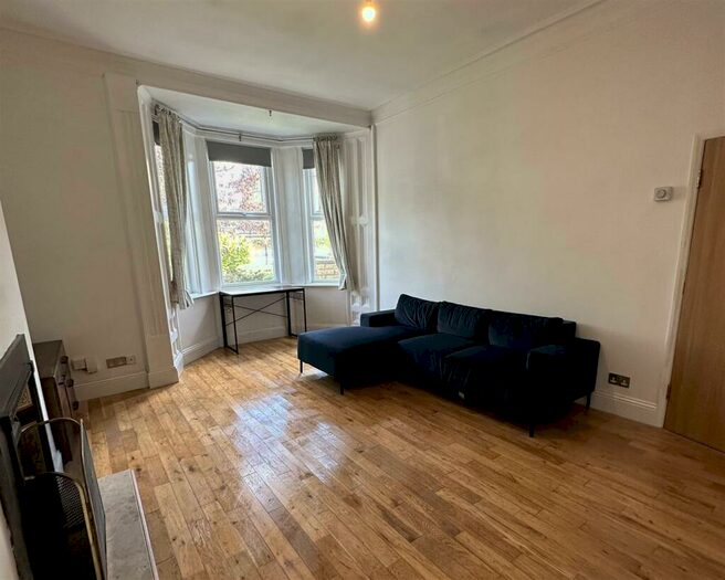 2 Bedroom Apartment To Rent In Sanderson Road, Jesmond, NE2