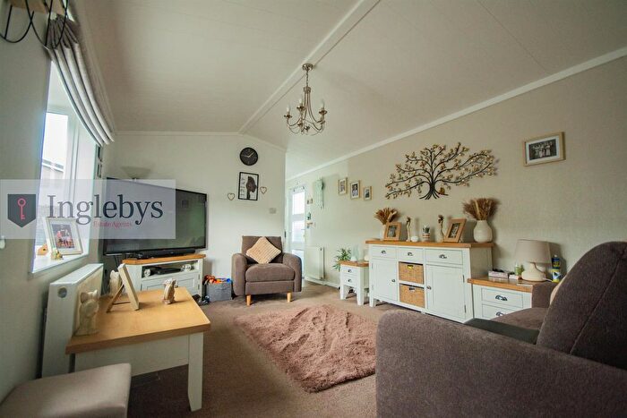 1 Bedroom Park Home For Sale In Milton Street, Saltburn-By-The-Sea, TS12