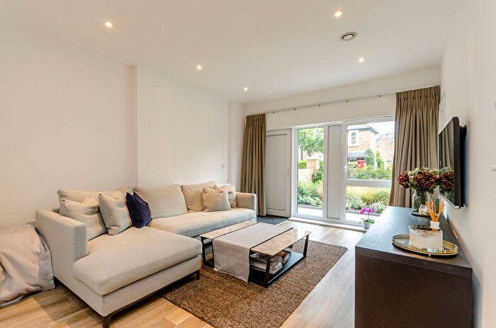 1 Bedroom Flat To Rent In Hartfield Road, Wimbledon, London, SW19