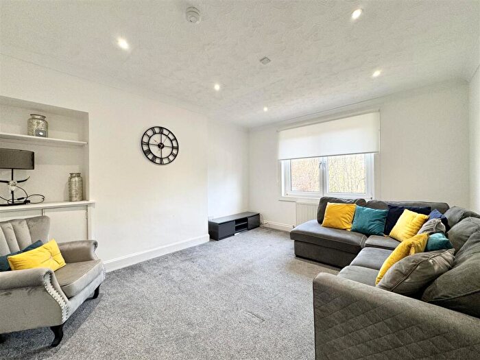 1 Bedroom Flat For Sale In Clyde Terrace, Bothwell, Glasgow, G71