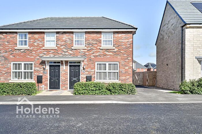 3 Bedroom Semi-Detached House For Sale In Bainbridge Road, Longridge, PR3