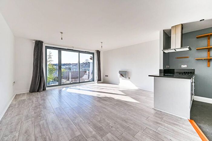3 Bedroom Flat For Sale In Regents Park Road, Chalk Farm, London, NW1