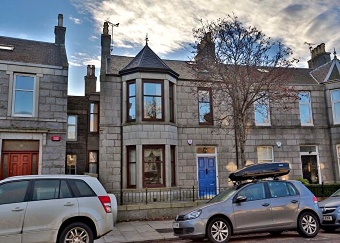 4 Bedroom Semi-Detached House To Rent In Belvidere Crescent, Aberdeen, AB25