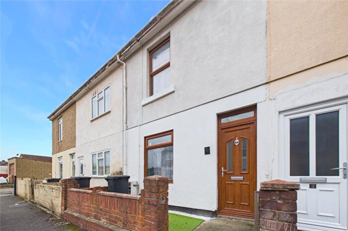 2 Bedroom Terraced House For Sale In Suffolk Street, Gorse Hill, Swindon, SN2