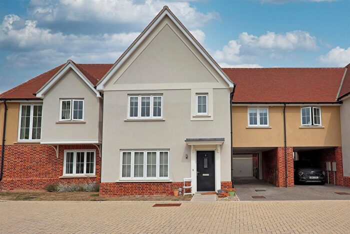 4 Bedroom Semi-Detached House For Sale In Thompson Gardens, Coggeshall, Colchester, CO6