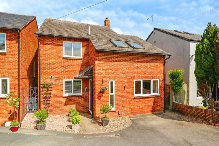 5 Bedroom Detached House For Sale In Bourne Street, Didcot, OX11