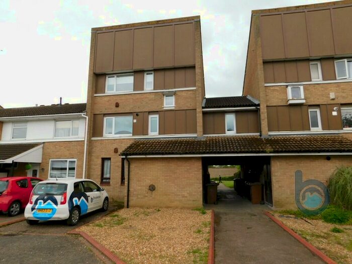 3 Bedroom Maisonette To Rent In Beckingham, Peterborough, Cambridgeshire, PE2