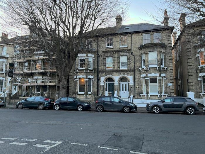 1 Bedroom Flat To Rent In Salisbury Road, Hove, BN3